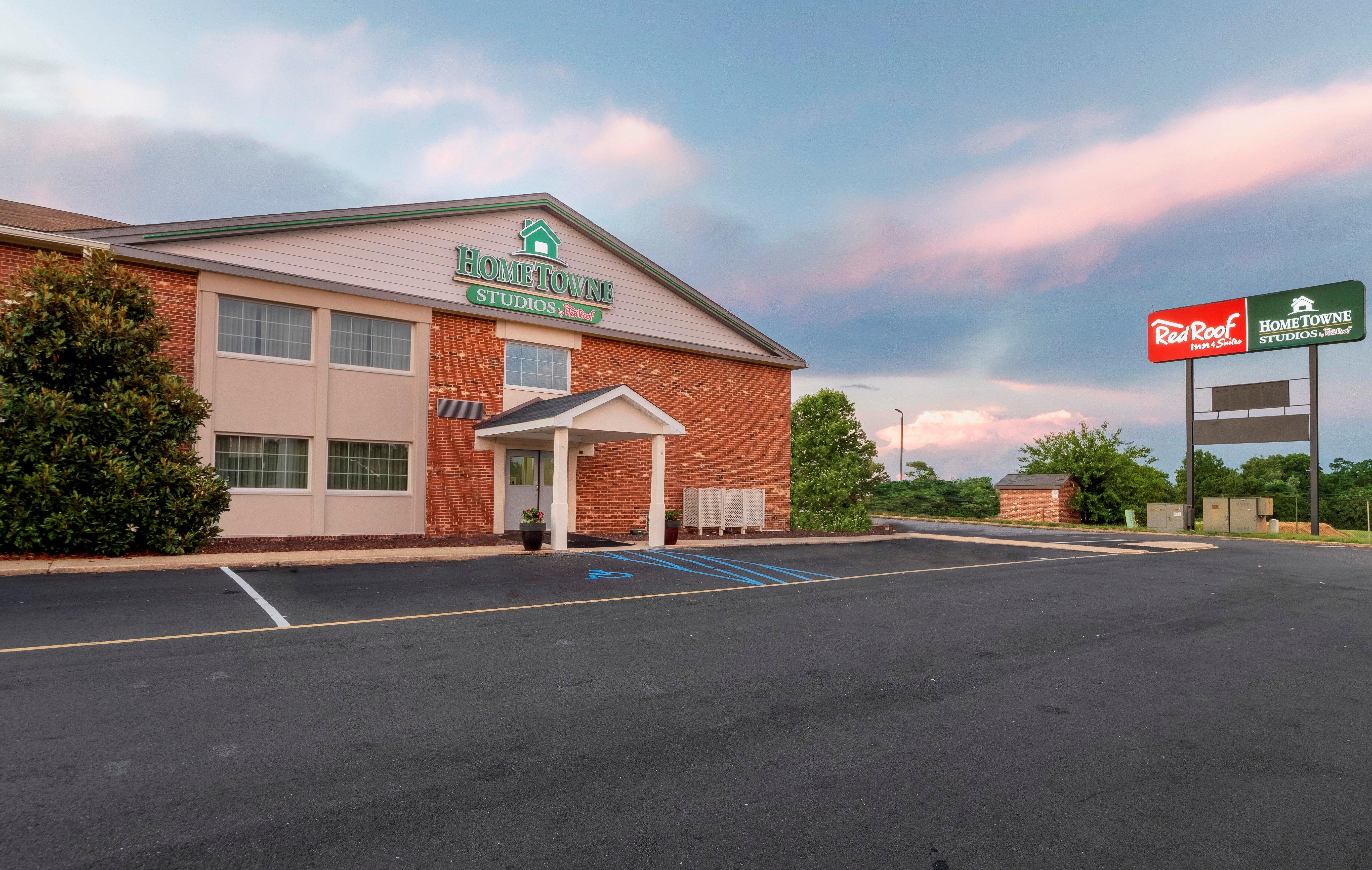 Red Roof Inn & Suites Wilmington - ニューキャッスル エクステリア 写真