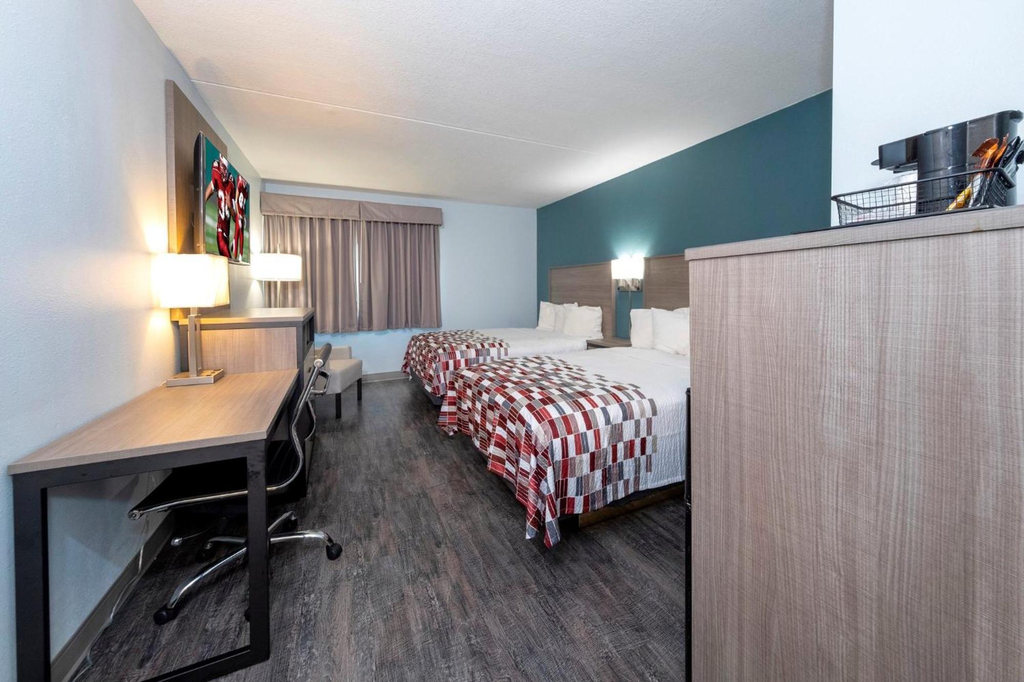 Red Roof Inn & Suites Wilmington - ニューキャッスル エクステリア 写真